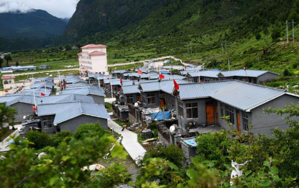 苦等200年,達曼族終於加入中國國籍，如今家家住別墅，掛五星紅旗