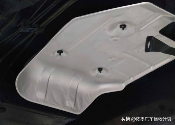 「縱橫四海」老夥計的重生之旅，一起暫別城市的方圓化身曠野的風