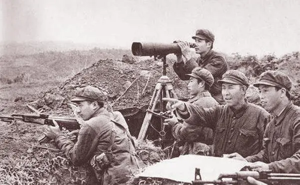 越軍為何懼怕我軍火炮?炮彈就像不要錢,身邊的石頭都被炸成了粉 越軍為何懼怕我軍火炮?炮彈就像不要錢,身邊的石頭都被炸成了粉