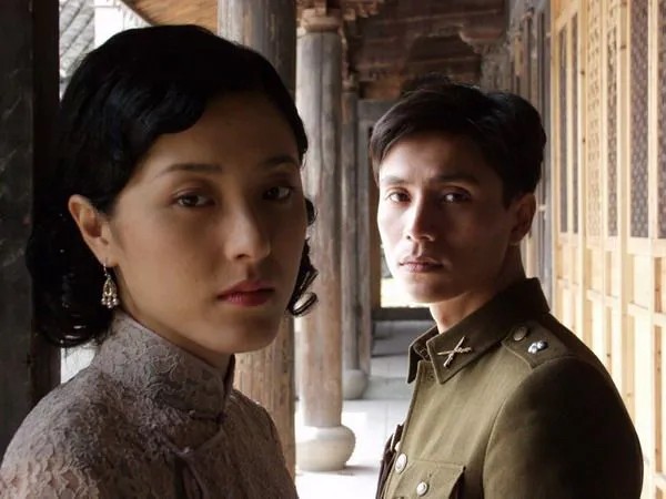 “梅三娘”曾黎的唏噓人生 “梅三娘”曾黎的唏噓人生