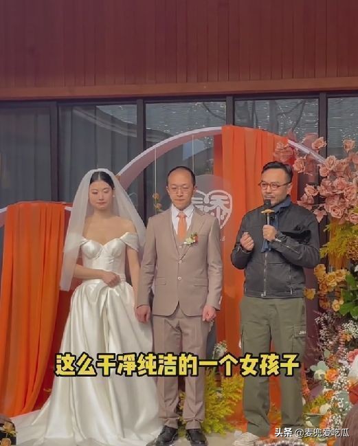 汪涵一家參加侄子婚禮,新郎長相遭調侃,一桌婚宴僅2000元 汪涵一家參加侄子婚禮,新郎長相遭調侃,一桌婚宴僅2000元