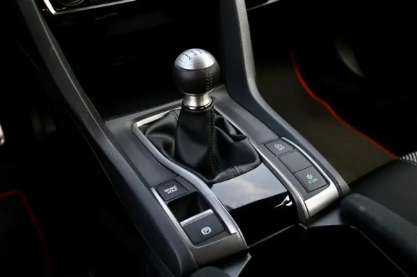 網傳6個省油小妙招,我差點就信了 網傳6個省油小妙招,我差點就信了