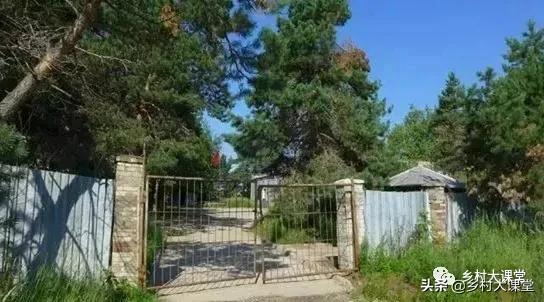 在那祖國四方最邊遠的地方…… 在那祖國四方最邊遠的地方……