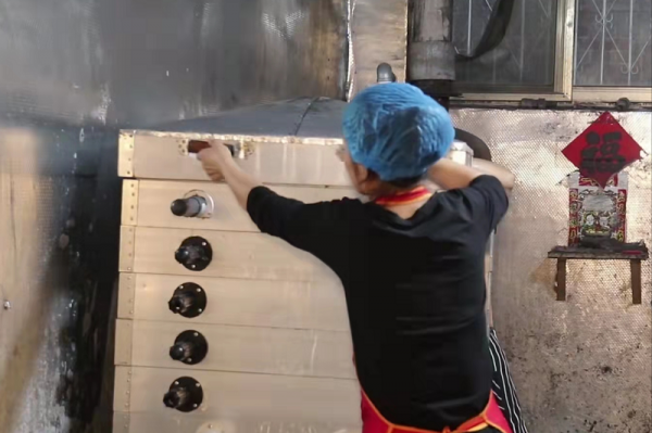 山東大姐做傳統美食，訂單太多接不過來，野心不大夢想成為某品牌