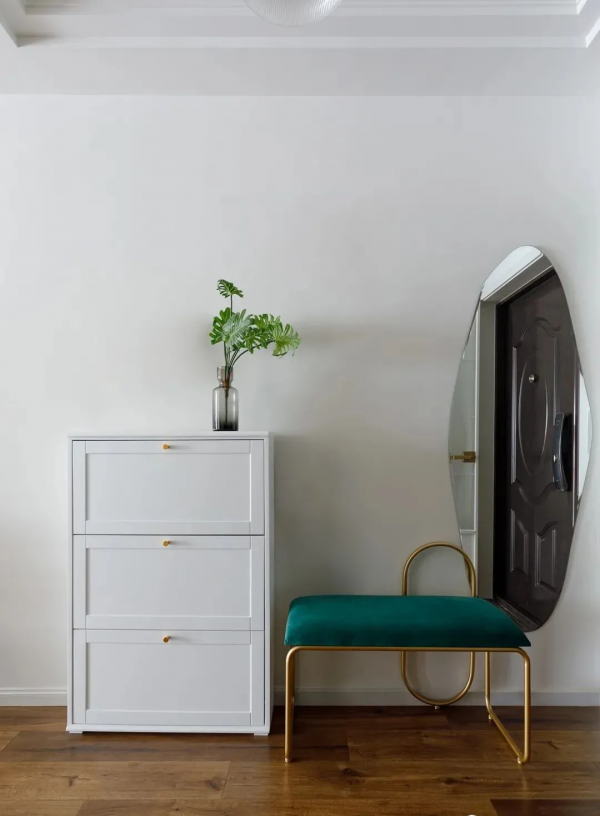 北京80㎡兩居室,復古綠、石膏線、烏雲桌布…打造濃郁美式風婚房 北京80㎡兩居室,復古綠、石膏線、烏雲桌布…打造濃郁美式風婚房