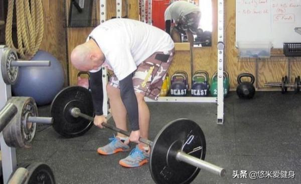 不想做槓鈴硬拉，選擇3個替代訓練動作，更有效提升肌肉力量