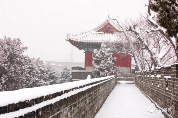 雪後岱廟，超凡脫俗不染塵