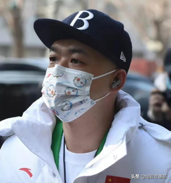 春晚第三次聯排：趙麗穎美目顧盼，毛曉彤虎紋吸睛，宋茜皮衣颯氣