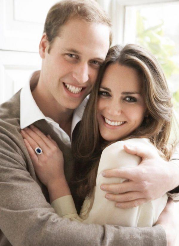 凱特年輕時梨渦淺淺，笑起來很美，如今梨渦變溝壑，王子也禿了頭