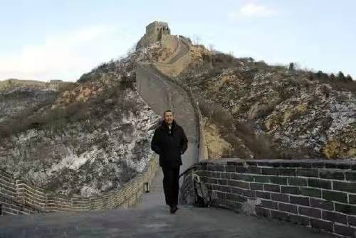 那些登過長城的外國領導，葉利欽被震撼到，奧巴馬獨自一人悠閒