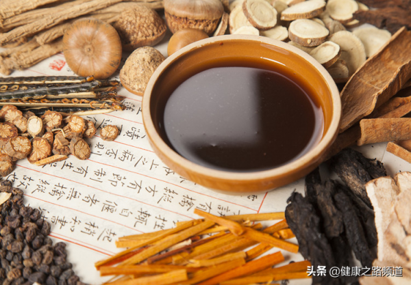 張仲景告訴我們：百病皆因痰，除痰先除寒！痰要如何化散？