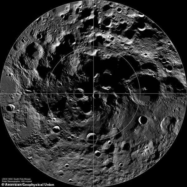 首次證實月球有二氧化碳冷阱,若發現乾冰將完全改觀月球探索 首次證實月球有二氧化碳冷阱,若發現乾冰將完全改觀月球探索