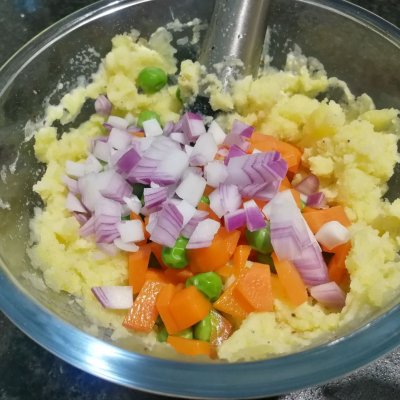 最讓孩子停不下筷子的竟然是翻滾吧！土豆沙拉君