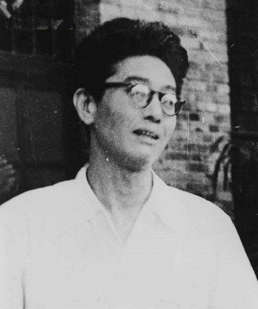 喬冠華有多強？聯合國大會仰天大笑，毛主席：一文能頂兩個坦克師