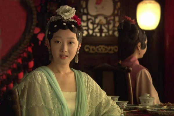 斥資1.5億的新版《紅樓夢》，趙麗穎楊冪飆戲，誰的演技更勝一籌