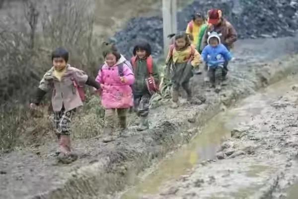 50張照片記錄著最真實的農村生活,這才是我們最深刻的回憶 50張照片記錄著最真實的農村生活,這才是我們最深刻的回憶