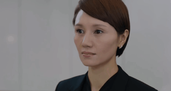 劉濤想用這個動作證明演技？她跟蔣欣於和偉的差距有點大