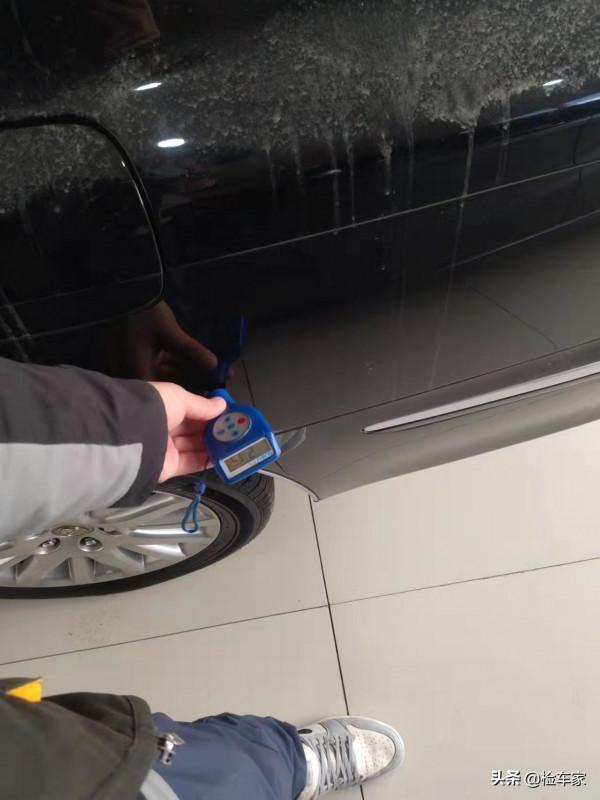 紅旗H9不是首個國產豪華車，還記得當年賣68萬的紅旗盛世嗎？