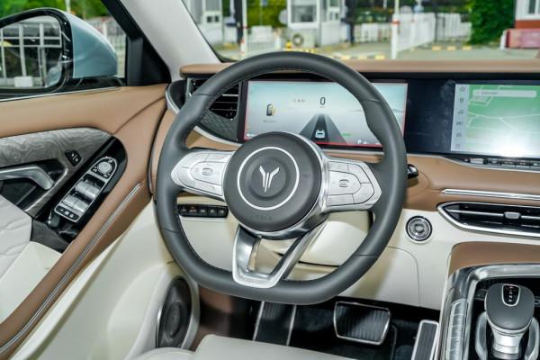 詳解嵐圖FREE四驅純電版,中大型SUV,外觀帥氣,配694馬力電動機 詳解嵐圖FREE四驅純電版,中大型SUV,外觀帥氣,配694馬力電動機