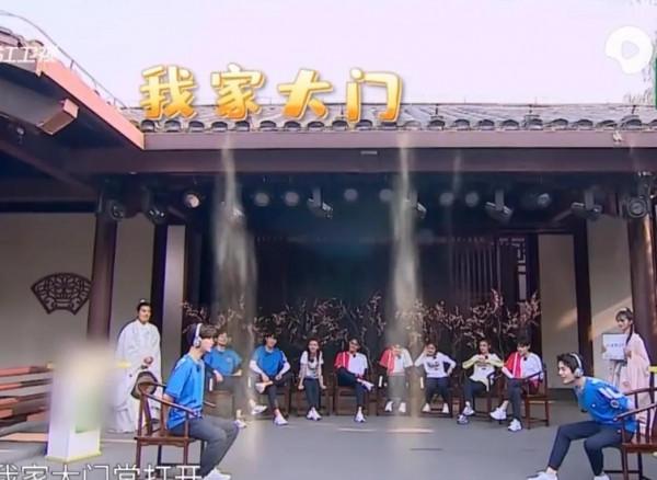 範丞丞 咆哮式傳詞笑翻