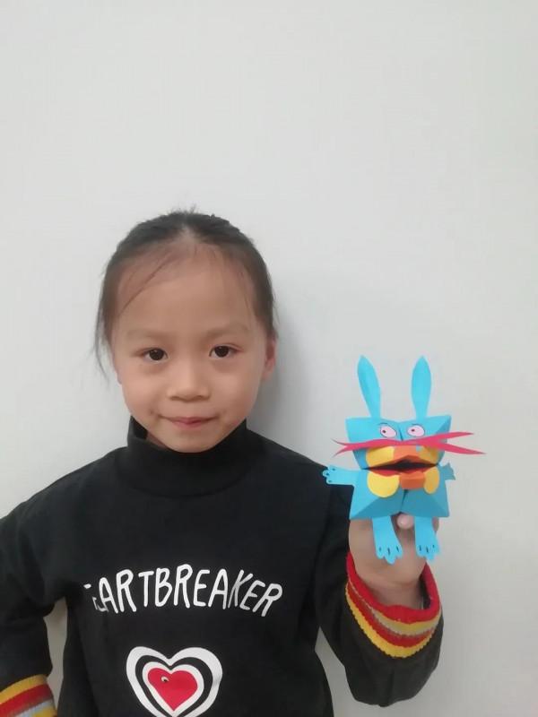 別怪老師佈置的手工作業難！幾張卡紙就可以搞定