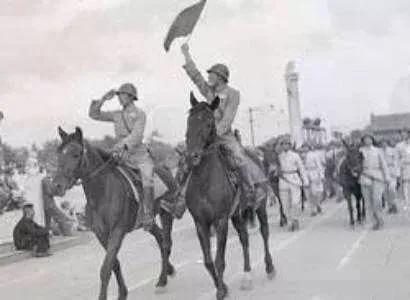 新中國13次檢閱過程中被淘汰的那些兵種