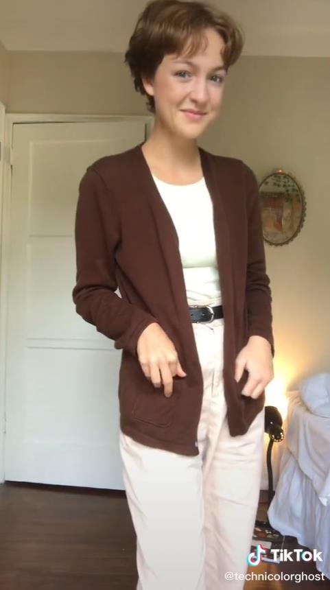 外國妹子紛紛模仿起梅格瑞恩的秋季穿搭，摩登雅痞風舒適又實用