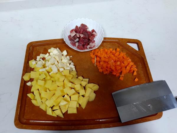 太好吃了，咖哩飯原來這麼簡單！外面賣68一份，自己做28元3大盤