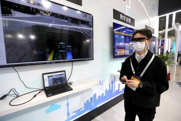 風靡歐洲的電踏車、5G技術加持的可穿戴裝置……長三角科交會上哪些產品最酷炫? 風靡歐洲的電踏車、5G技術加持的可穿戴裝置……長三角科交會上哪些產品最酷炫?