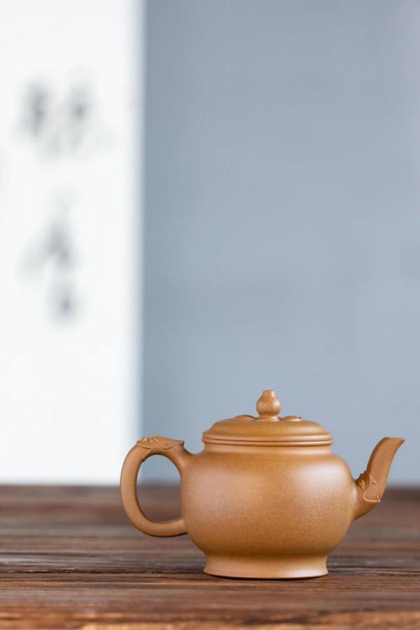 「龍韻宮燈」 黃金段