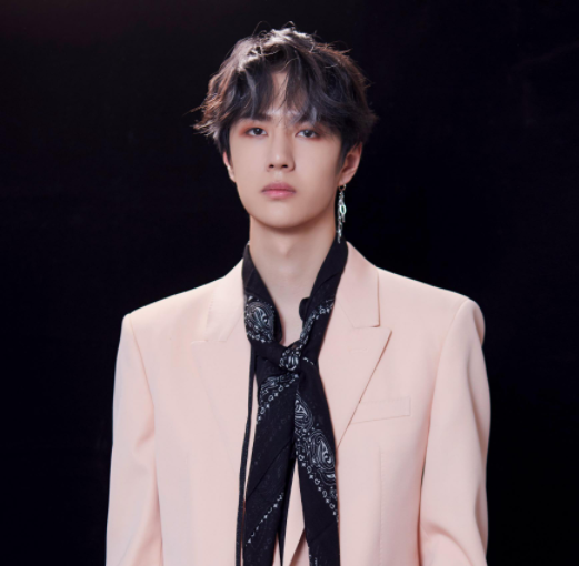 央視元宵晚會：冰墩墩成特邀工作人員，生威虎機器人成亮點