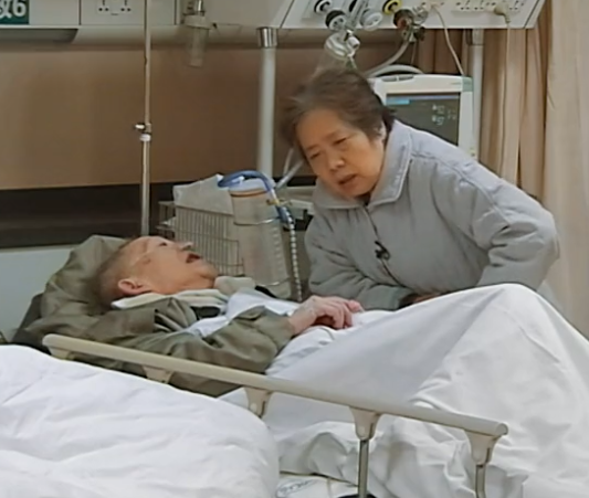 78歲老人被送進醫院搶救,老伴想讓醫生幫忙隱瞞病情,後來如何? 78歲老人被送進醫院搶救,老伴想讓醫生幫忙隱瞞病情,後來如何?