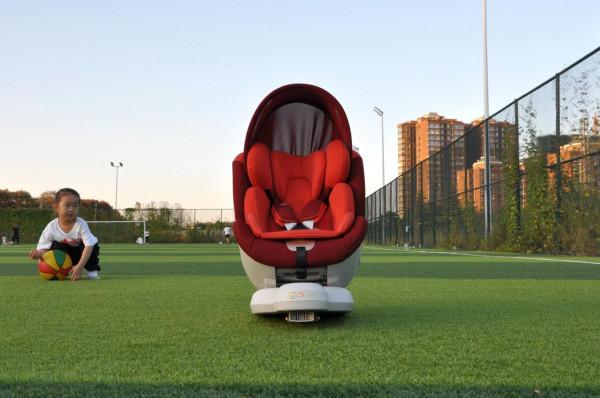 「開箱+全方位測評」上車實測 qborn 0-12歲兒童安全座椅 「開箱+全方位測評」上車實測 qborn 0-12歲兒童安全座椅