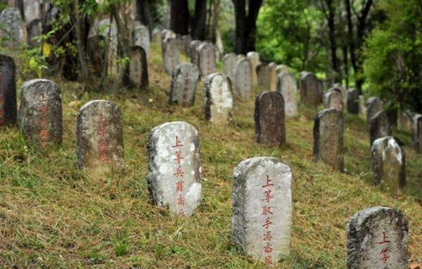 戴安瀾殉國後，夫人捐出所有撫卹金，老部下愧疚半生不敢見戴家人