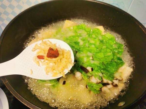 冬至後，多給家人喝這湯，湯鮮美味，暖胃又暖身，真好喝