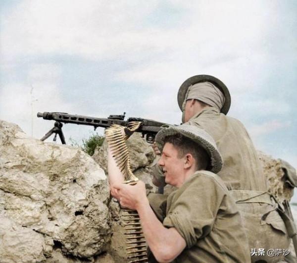 為什麼英美兩國會讓蘇聯去攻打柏林?1945年1月12日紅軍攻入德國 為什麼英美兩國會讓蘇聯去攻打柏林?1945年1月12日紅軍攻入德國