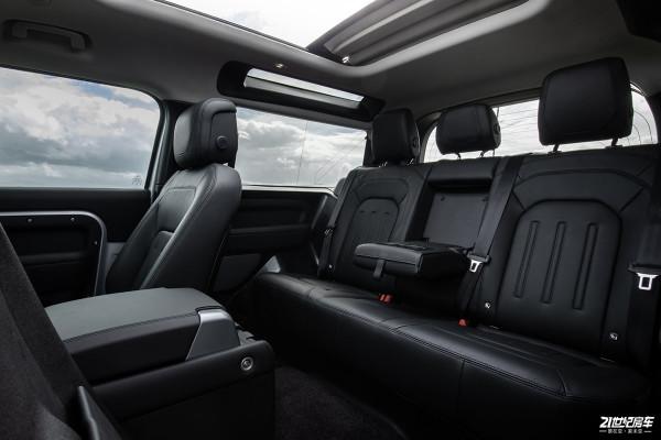 坦克300、路虎衛士、北汽BJ40...這幾款SUV不愧是拖掛房車首選