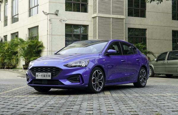 中期改款福克斯曝光!全系換四缸,還能重返輝煌嗎? 中期改款福克斯曝光!全系換四缸,還能重返輝煌嗎?