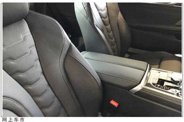 外觀大氣內飾豪華,寶馬轎車天花板!搭3.0T,寶馬8系實拍曝光 外觀大氣內飾豪華,寶馬轎車天花板!搭3.0T,寶馬8系實拍曝光