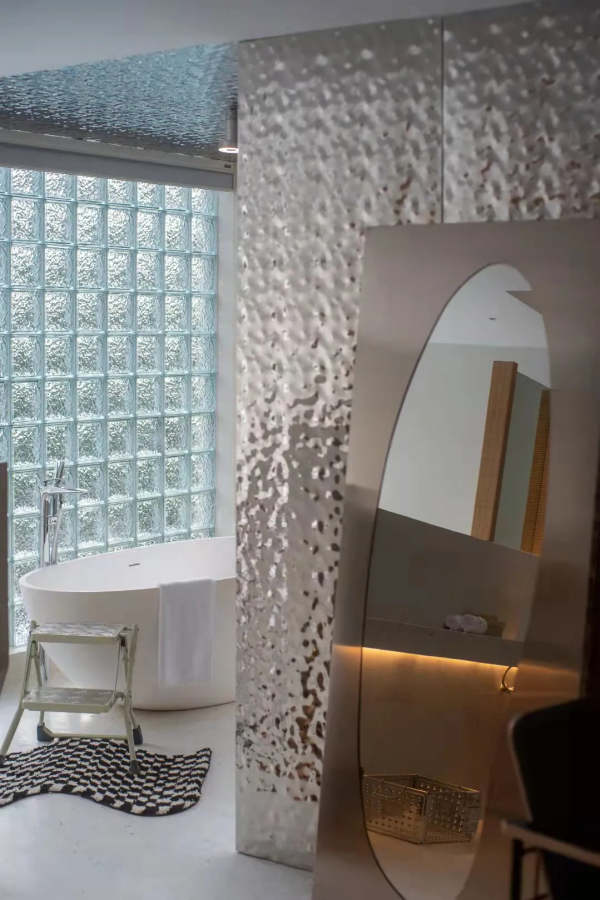 杭州民宿圈又一新作!270°落地玻璃躺看茶園,私享西湖邊避世秘境 杭州民宿圈又一新作!270°落地玻璃躺看茶園,私享西湖邊避世秘境