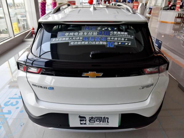 410km的純電續航，自動大燈，後排大空間，實拍暢巡