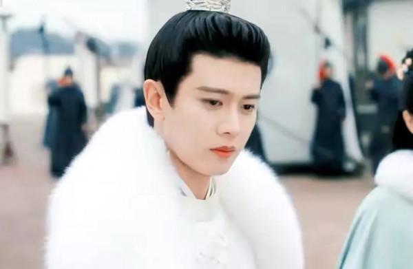 老天爺賞飯吃,演古裝美男我只服這6位,行走的古風衣架子 老天爺賞飯吃,演古裝美男我只服這6位,行走的古風衣架子