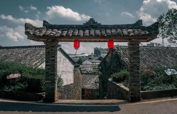 2月國寶級美景!不輸瑞士的神秘淨土,最早綻放的萬畝花海 2月國寶級美景!不輸瑞士的神秘淨土,最早綻放的萬畝花海