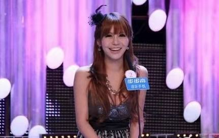 11年前，&OpenCurlyDoubleQuote;寧坐寶馬哭，不坐腳踏車笑&rdquo;的女孩馬諾，如今怎麼樣了