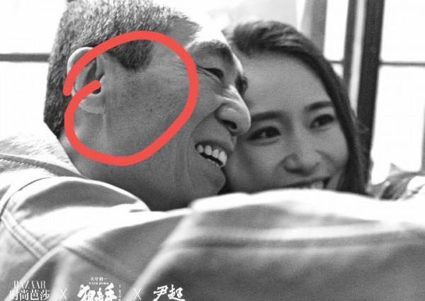 張藝謀首次帶女兒拍大片，張末濃妝撞臉俞飛鴻，他臉上老年斑搶鏡