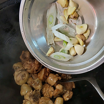 這道家常黃燜雞～，我一年四季都想吃