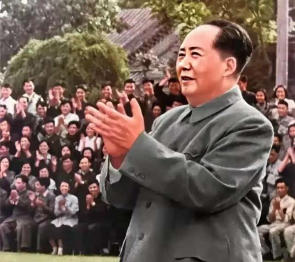 學深用活毛澤東思想的“四大主題”精髓 學深用活毛澤東思想的“四大主題”精髓