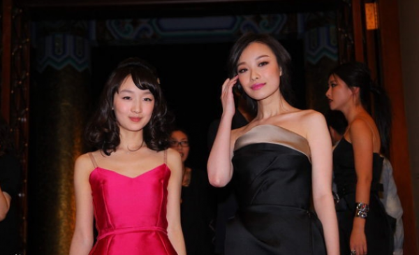 8個演員因《功勳》收穫多,雷佳音成80後領頭羊、胡琳娜炙手可熱 8個演員因《功勳》收穫多,雷佳音成80後領頭羊、胡琳娜炙手可熱