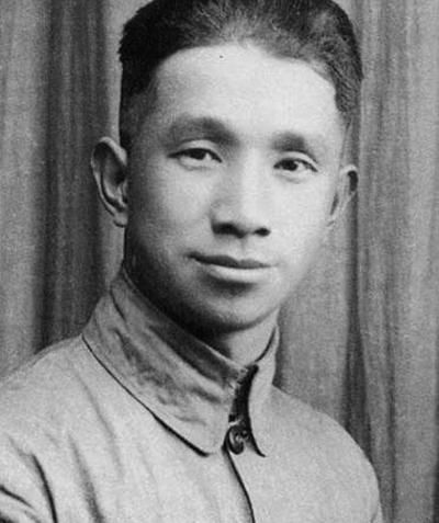 粟司令最大膽的一次決策:否定軍委情報,殲滅國民黨30萬大軍 粟司令最大膽的一次決策:否定軍委情報,殲滅國民黨30萬大軍