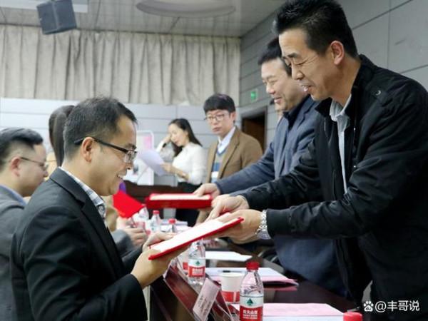 屬相蛇，壬寅虎年，2022年運勢如何？